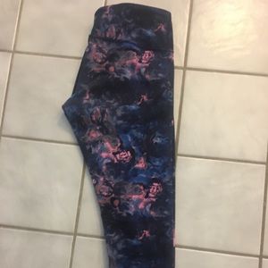 Size 6 lulu pants